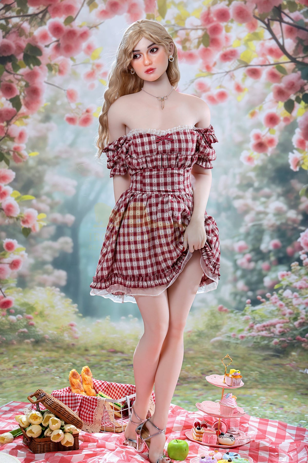 Fayla: Spring Picnic Sex Doll