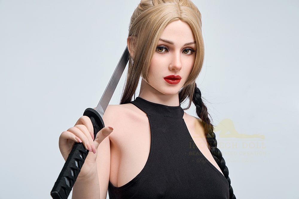 Uma: Sword Fighter Sex Doll