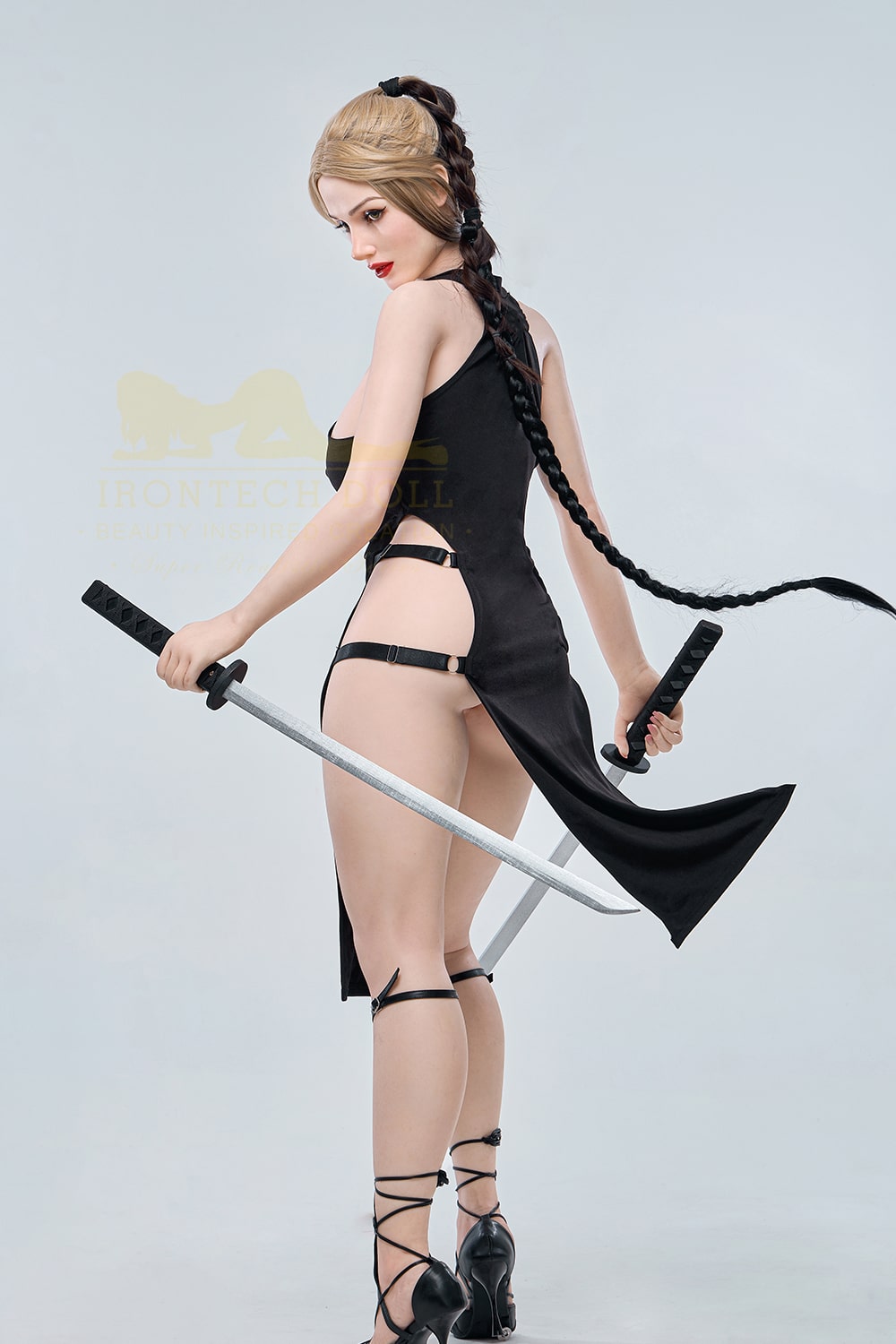 Uma: Sword Fighter Sex Doll