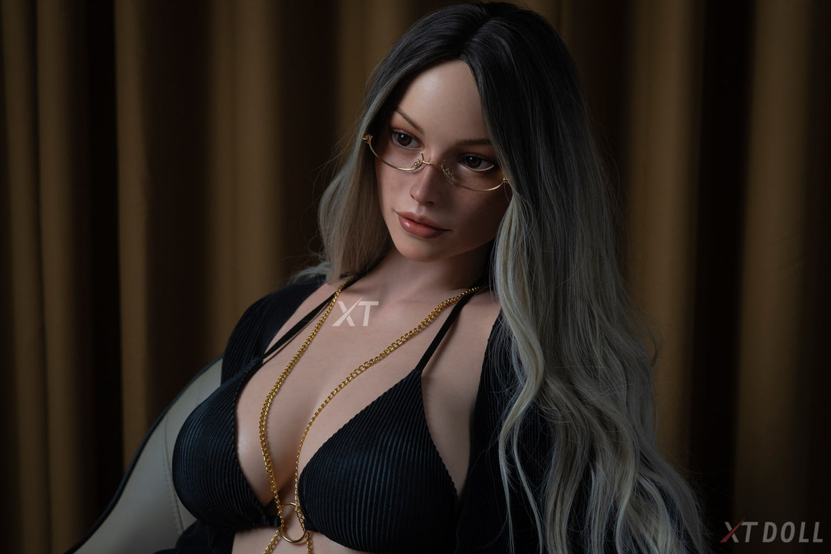 Prudence: Smart Girl Sex Doll