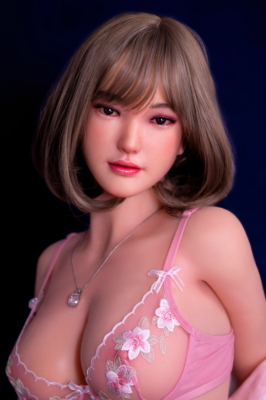 Kitty: Asian Teen Sex Doll