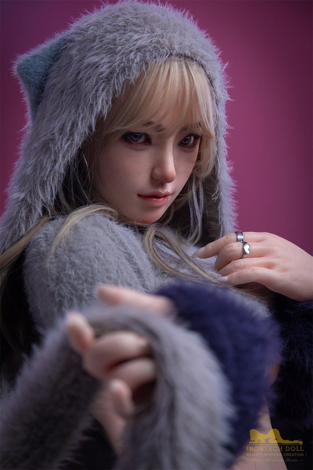 Minx: Sexy Furry Sex Doll