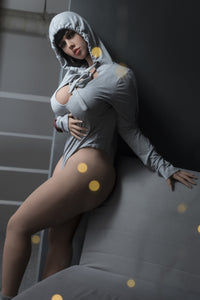 Dominique: Thick Sex Doll